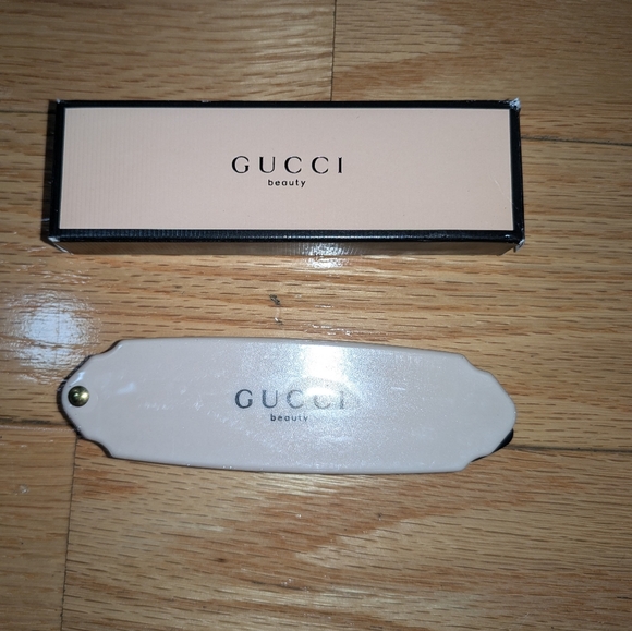 NEW GUCCI BEAUTY FOLDABLE COMB - Picture 2 of 4